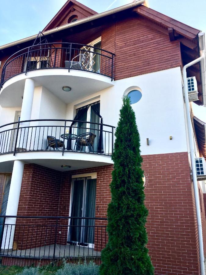 Lake Apartment Hévíz 外观 照片