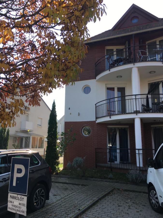 Lake Apartment Hévíz 外观 照片