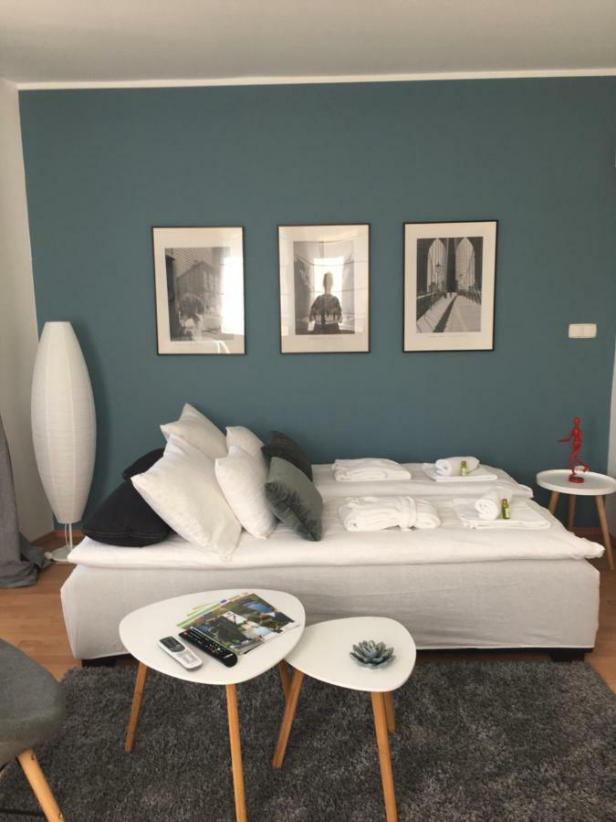 Lake Apartment Hévíz 外观 照片